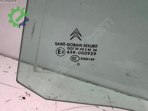 Citroen C5 Sol Arka Kapı Camı çıkma parça
