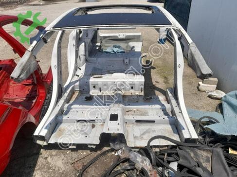 Citroen C5 Sağ Arka Çamurluk çıkma parça