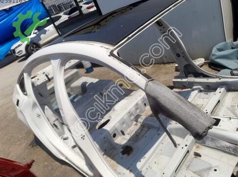 Citroen C5 Sağ Arka Çamurluk çıkma parça