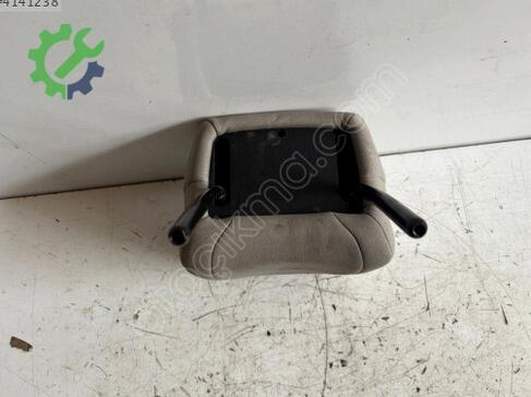 Citroen C4 Koltuk Başlığı çıkma parça