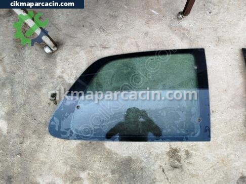 Citroen C2 Sağ Arka Kelebek Camı çıkma parça