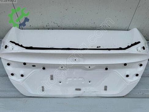 Honda Civic Bagaj Kapağı çıkma parça