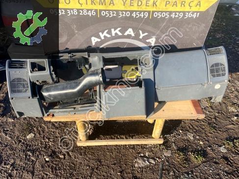 Renault Clio Torpido çıkma parça