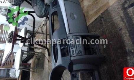 Renault Clio Torpido çıkma parça
