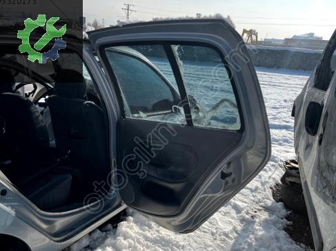 Renault Clio Sağ Arka Kapı çıkma parça