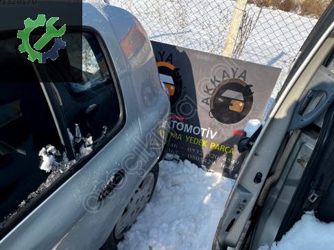 Renault Clio Sol Arka Çamurluk çıkma parça
