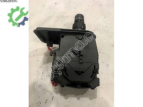 Renault Clio Sinyal Kolu çıkma parça