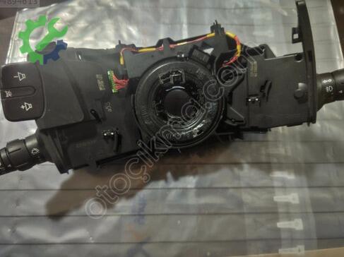 Renault Clio Silecek Kolu çıkma parça