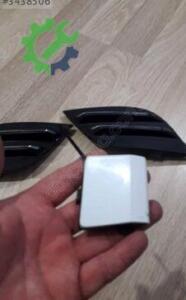 Clio 4 ön tampon çeki demiri kapağı