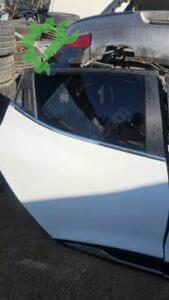 Clio 4 sağ arka kapı