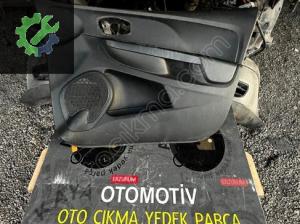 Clio 4 Sağ ön Kapı Döşemesi Orjinal Çıkma