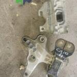 Clio 4 sag sol motor takozu