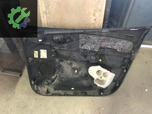 Renault Clio Kapı Döşemesi 809010784R çıkma parça