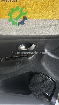 Renault Clio Kapı Döşemesi 809019394R çıkma parça