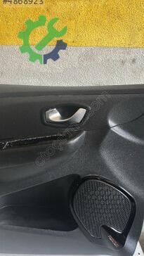 Renault Clio Kapı Döşemesi 809019394R çıkma parça