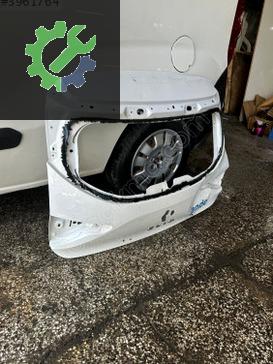 Renault Clio Bagaj Kapağı çıkma parça
