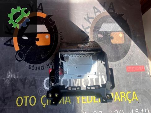 Renault Clio Teyp çıkma parça