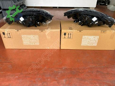 Renault Clio Sağ Ön Far 260100902R çıkma parça