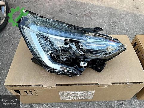 Renault Clio Sağ Ön Far çıkma parça