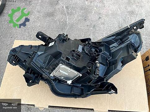 Renault Clio Sağ Ön Far 260100902R çıkma parça
