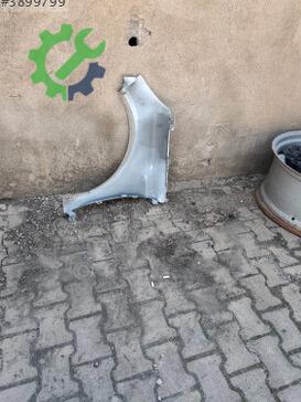 Renault Clio Sağ Ön Çamurluk çıkma parça