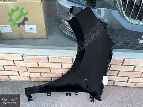 Mazda 5 Sağ Ön Çamurluk çıkma parça