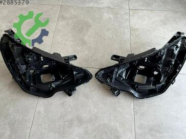 Renault Clio Sağ Far Kasası çıkma parça