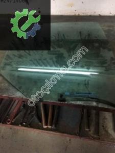 CLIO II SYMBOL ARKA SAĞ KAPI CAM I  ORJ ÇIKMA