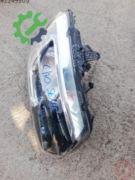 Renault Clio Sağ Ön Far çıkma parça