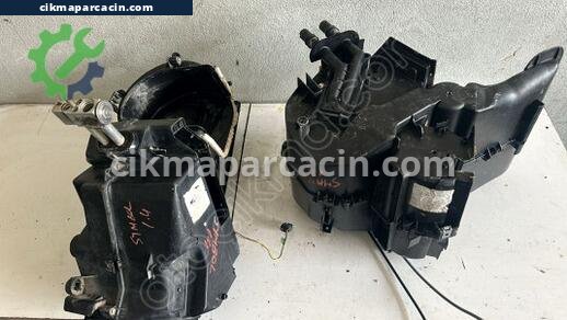 Renault Clio Kalorifer Kutusu çıkma parça