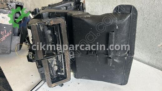 Renault Clio Kalorifer Kutusu çıkma parça