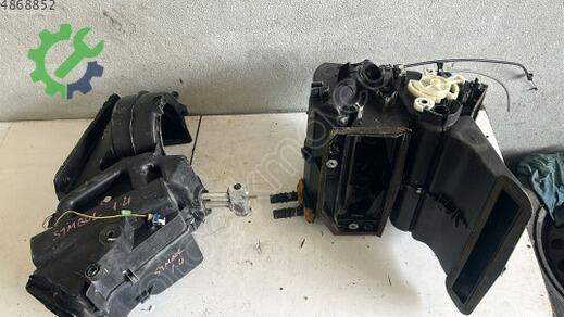 Renault Clio Kalorifer Kutusu çıkma parça
