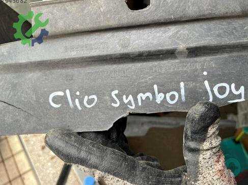 Renault Clio Davlumbaz 215596207R çıkma parça