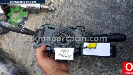 Renault Clio Sinyal Kolu çıkma parça