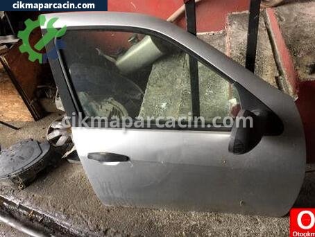 Renault Clio Sağ Ön Kapı çıkma parça