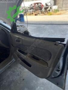 COROLLA 1.6 VVTİ SAĞ ÖN KAPI DÖŞEMESİ HATASIZ ORJİNAL ÇIKMA