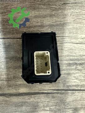 Toyota Corolla Cam Açma Anahtarı 84872-16010 çıkma parça