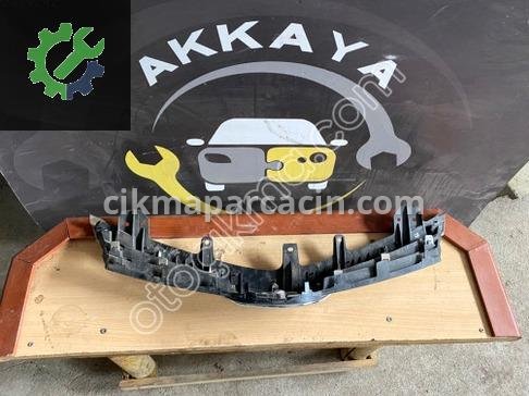 Toyota Corolla Ön Panjur çıkma parça