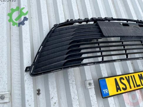 Toyota Corolla Tampon Alt Izgara 5311202B50 çıkma parça