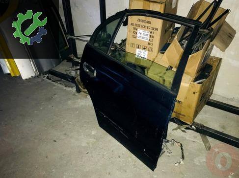 Toyota Corona Sağ Arka Kapı çıkma parça