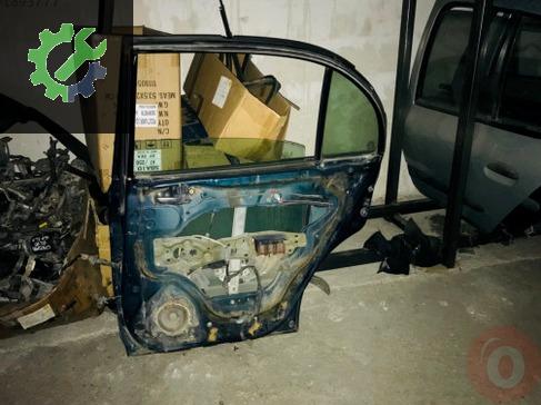 Toyota Corona Sağ Arka Kapı çıkma parça