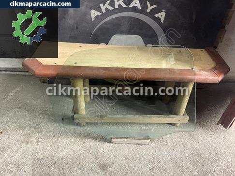 Opel Corsa Kapı Camları çıkma parça