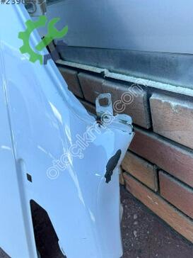 Ford Tourneo Courier Sol Ön Çamurluk çıkma parça