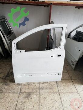 Ford Transit Courier Sol Ön Kapı çıkma parça