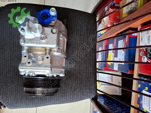 Volkswagen Crafter Klima Kompresörü 2E0820803H çıkma parça