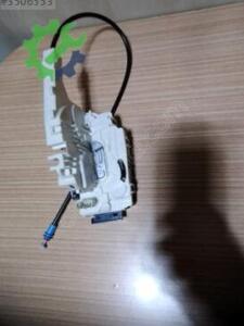 CRAFTER SAĞ ÖN KAPI KİLİDİ ÇIKMA PARÇA