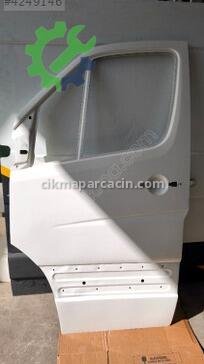 Volkswagen Crafter Ön Kapı çıkma parça