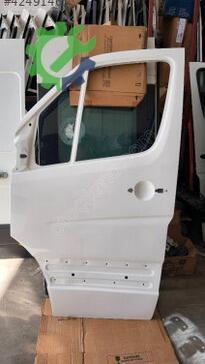 Volkswagen Crafter Ön Kapı çıkma parça