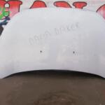 Dacıa dokker motor kaputu beyaz