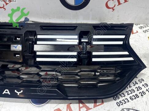 Dacia Sandero Ön Panjur çıkma parça